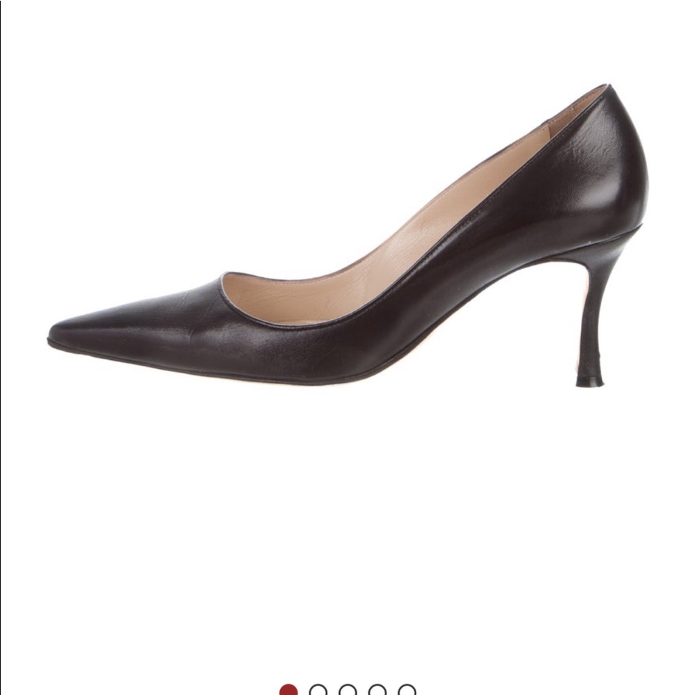 Manolo Leather Pointed Toe Pumps